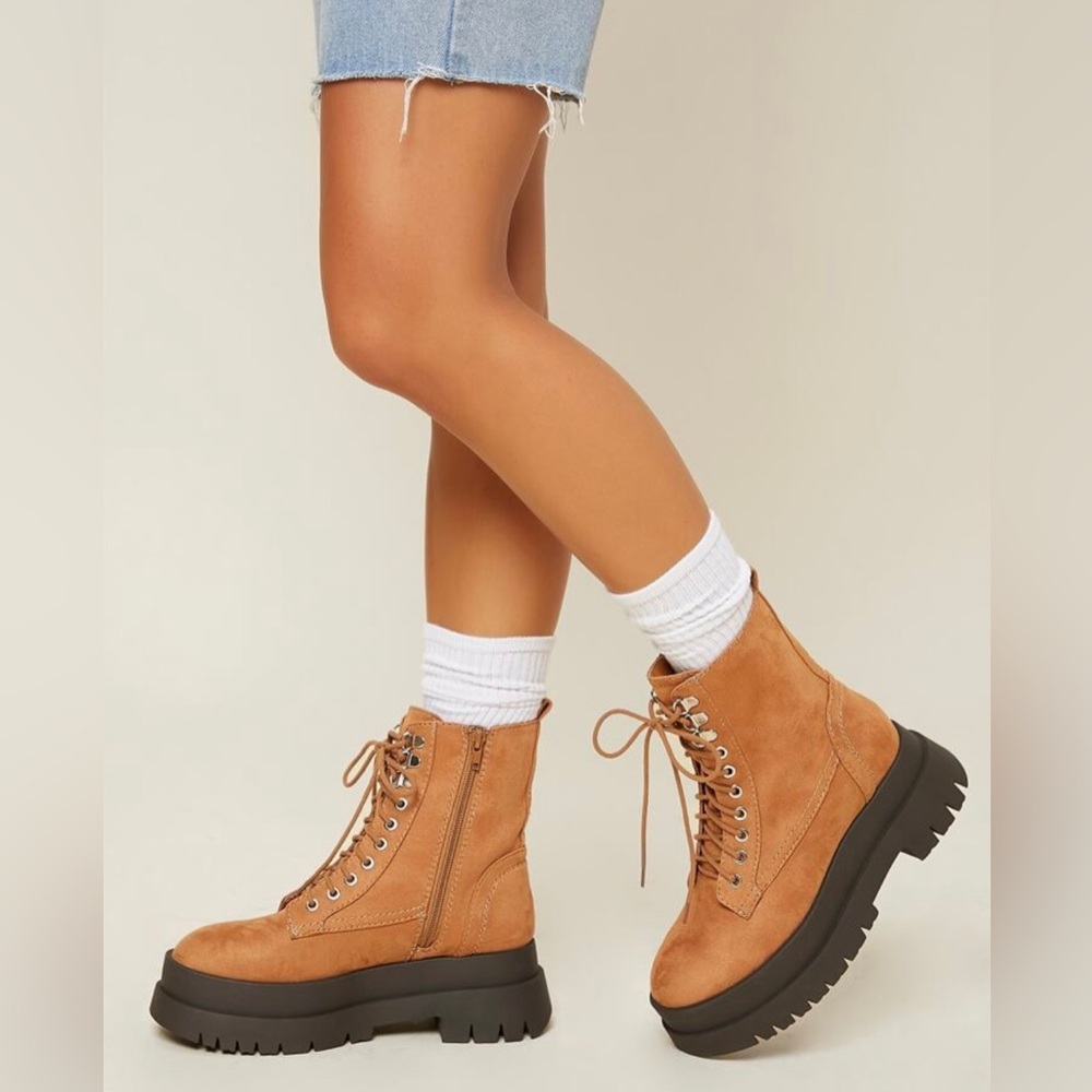 Tan Combat & Moto Boots